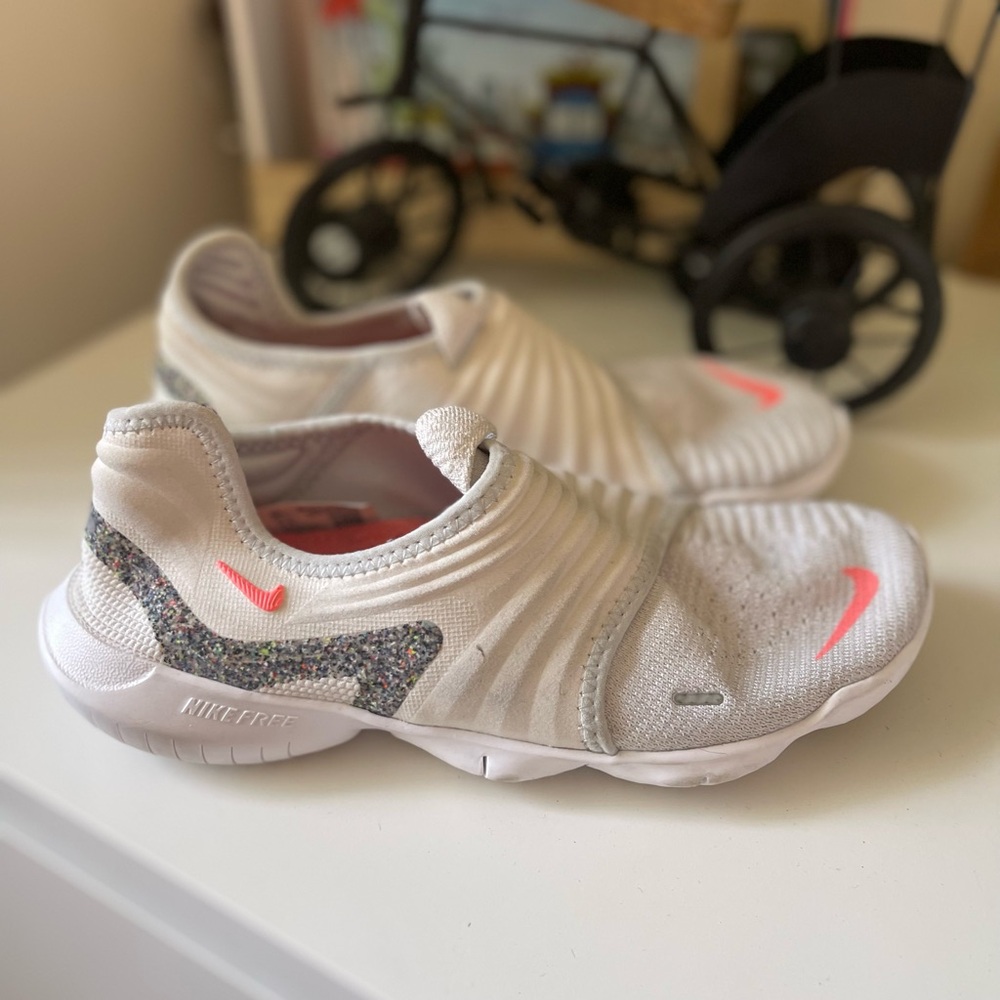 Nike Free 3.0 White and Pink Slip-On Sneakers size 8.5 (run small sit like an 8)